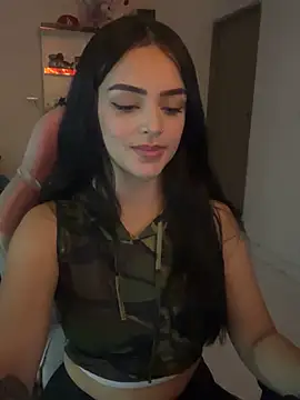 Snapshot of anniehart chatting on November 28, 2025, 12:44 am anniehart online show from November 28, 2025, 12:44 am