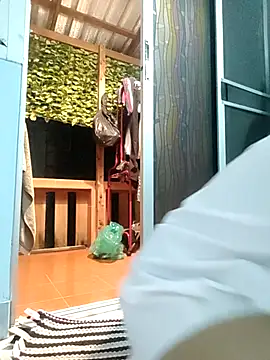 Snapshot of Little_suzy5 chatting on November 29, 2025, 9:26 pm Little suzy5 online show from November 29, 2025, 9:26 pm