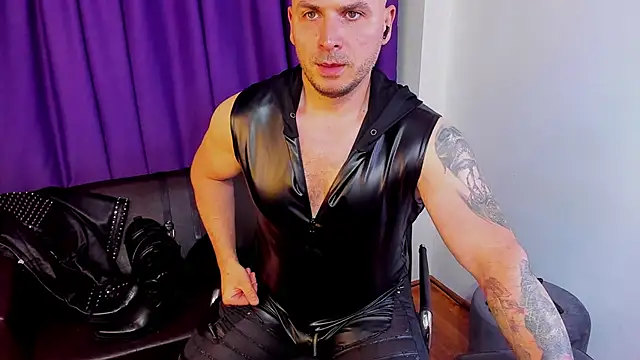 Snapshot of Anthony_Hard chatting on May 24, 2026, 8:20 pm Anthony Hard online show from May 24, 2026, 8:20 pm