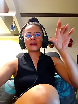 Snapshot of MistressSlut1 chatting on December 3, 2025, 11:47 pm MistressSlut1 online show from December 3, 2025, 11:47 pm