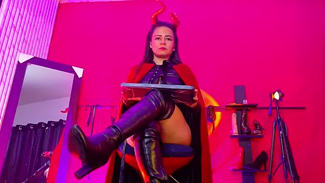 Snapshot of MistressSlut1 chatting on November 8, 2025, 3:15 pm MistressSlut1 online show from November 8, 2025, 3:15 pm