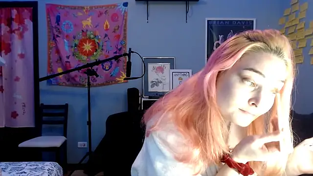Snapshot of JenniferGwen chatting on February 13, 2025, 9:27 pm JenniferGwen online show from February 13, 2025, 9:27 pm