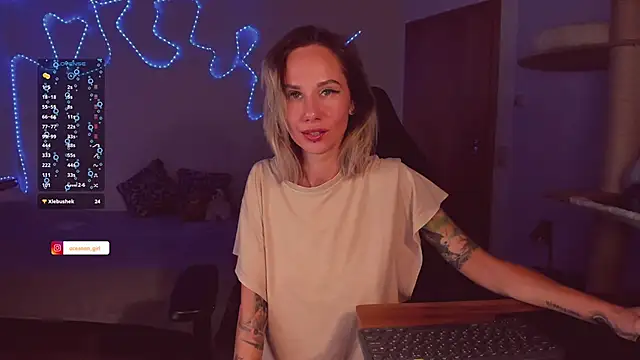 Snapshot of trafka_murafka chatting on November 11, 2025, 4:35 pm trafka murafka online show from November 11, 2025, 4:35 pm