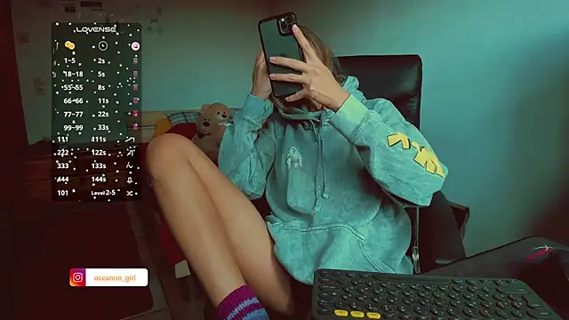 Snapshot of trafka_murafka chatting on February 25, 2025, 2:15 pm trafka murafka online show from February 25, 2025, 2:15 pm