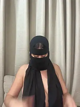Snapshot of arabiaAna chatting on July 1, 2026, 9:37 pm arabiaAna online show from July 1, 2026, 9:37 pm
