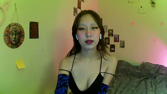 Snapshot of hazelseason chatting on December 4, 2025, 3:00 pm hazelseason online show from December 4, 2025, 3:00 pm