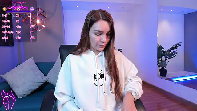 miataylorr1 online show from November 6, 2025, 12:09 pm