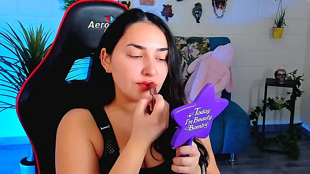 Snapshot of CeceliaJohnson chatting on November 26, 2025, 8:03 am CeceliaJohnson online show from November 26, 2025, 8:03 am