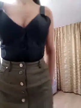 baby sweet girl  online show from March 15, 2026, 9:11 pm