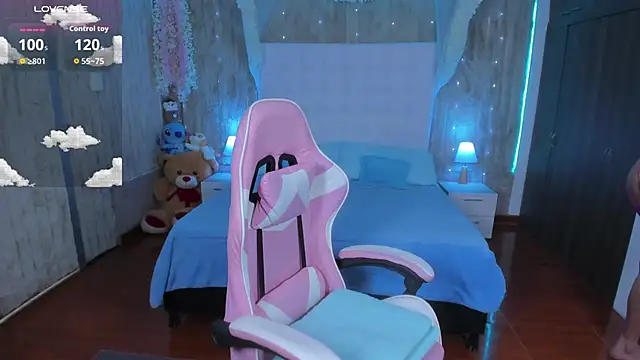 floryn susana online show from February 16, 2026, 8:07 pm