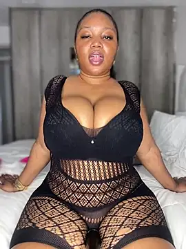 Hyra Ari online show from February 5, 2026, 2:13 pm