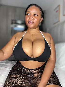 Hyra Ari online show from March 11, 2026, 12:21 pm