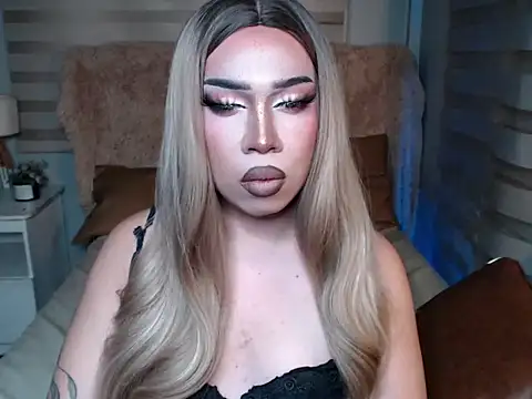 Snapshot of RebecaNextToYou chatting on November 23, 2025, 11:42 am RebecaNextToYou online show from November 23, 2025, 11:42 am