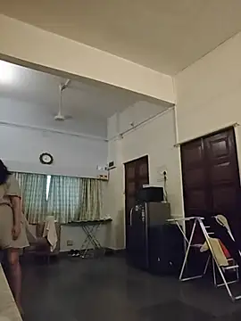 Susannemilf online show from March 17, 2026, 2:14 am