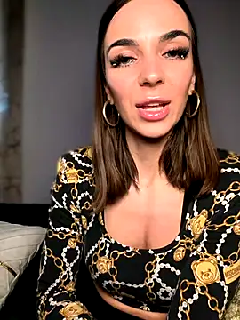 Snapshot of Bad_Giorgia chatting on October 3, 2025, 11:01 am Bad Giorgia online show from October 3, 2025, 11:01 am