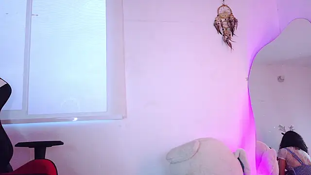 Lia Tinez online show from December 22, 2025, 10:43 pm