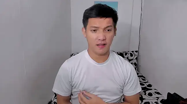 Snapshot of xSebastian19 chatting on December 18, 2024, 3:22 pm xSebastian19 online show from December 18, 2024, 3:22 pm