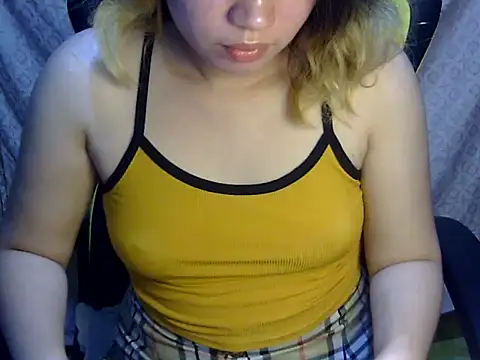    zurIII09  online show from January 11, 2025, 8:43 am