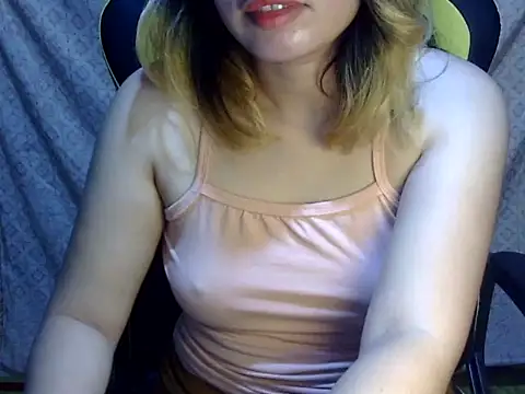    zurIII09  online show from January 19, 2025, 9:13 pm