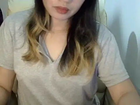    zurIII09  online show from September 10, 2025, 9:19 am