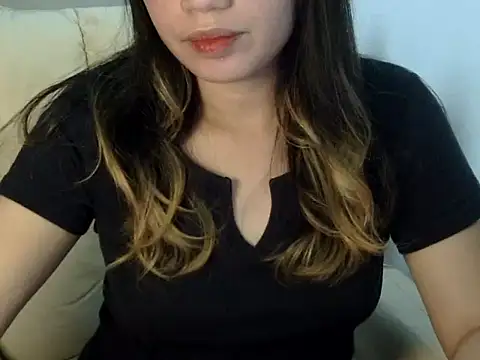    zurIII09  online show from October 2, 2025, 10:29 am