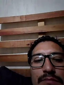 Snapshot of Chiquitopapa69 chatting on February 3, 2025, 9:08 am Chiquitopapa69 online show from February 3, 2025, 9:08 am