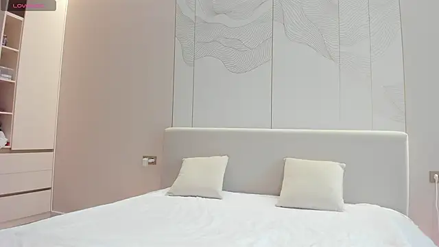 Snapshot of JenniferQueen11 chatting on November 28, 2025, 7:52 am JenniferQueen11 online show from November 28, 2025, 7:52 am