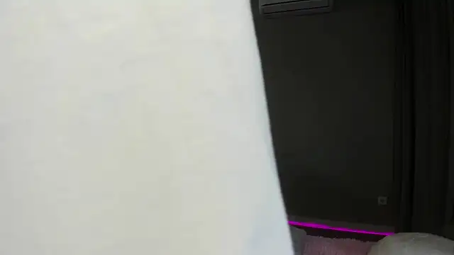 Snapshot of JenniferQueen11 chatting on September 19, 2025, 4:22 pm JenniferQueen11 online show from September 19, 2025, 4:22 pm