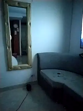 escalofrianti online show from November 20, 2025, 10:42 pm