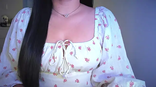 Snapshot of TheGoldenGirl chatting on June 16, 2026, 5:24 pm TheGoldenGirl online show from June 16, 2026, 5:24 pm