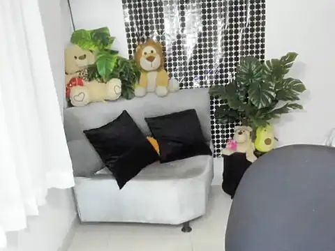 Snapshot of lorenitabella chatting on December 4, 2025, 9:08 am lorenitabella online show from December 4, 2025, 9:08 am