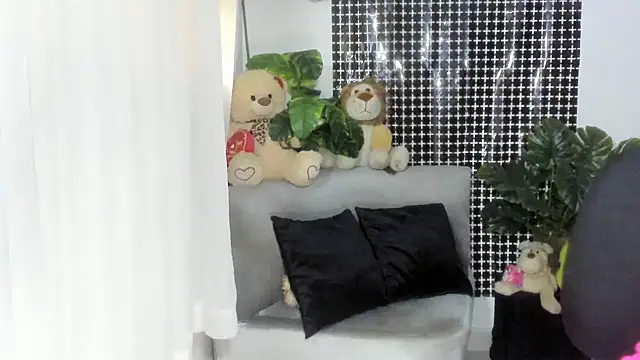 Snapshot of lorenitabella chatting on November 24, 2025, 8:20 pm lorenitabella online show from November 24, 2025, 8:20 pm