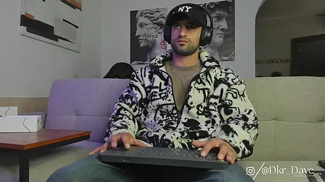 Davevilboy online show from September 23, 2025, 1:51 pm