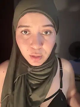 MatchedEyebrow online show from November 25, 2025, 8:53 pm