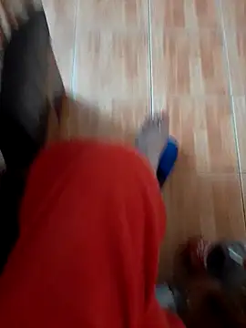 Snapshot of feet_toes chatting on November 3, 2025, 5:23 am feet toes online show from November 3, 2025, 5:23 am