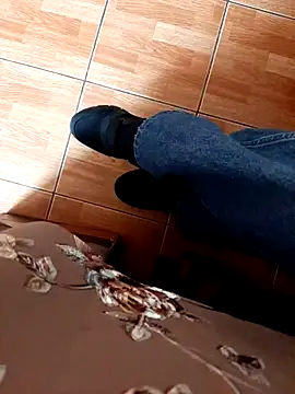 Snapshot of feet_toes chatting on December 3, 2025, 9:20 am feet toes online show from December 3, 2025, 9:20 am