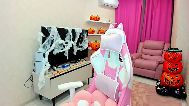 RedLipse online show from October 27, 2025, 3:29 am