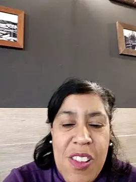 Snapshot of Molly_newman6 chatting on April 6, 2026, 8:59 am Molly newman6 online show from April 6, 2026, 8:59 am