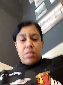 Snapshot of Molly_newman6 chatting on March 10, 2026, 12:31 pm Molly newman6 online show from March 10, 2026, 12:31 pm