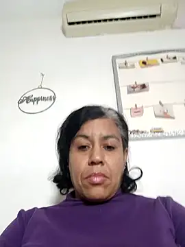 Snapshot of Molly_newman6 chatting on December 14, 2025, 6:13 pm Molly newman6 online show from December 14, 2025, 6:13 pm