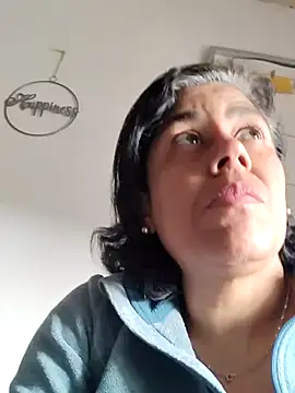 Snapshot of Molly_newman6 chatting on April 1, 2026, 4:48 pm Molly newman6 online show from April 1, 2026, 4:48 pm