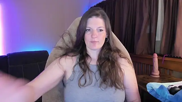 Snapshot of Kelly_Carolina chatting on September 28, 2025, 12:12 pm Kelly Carolina online show from September 28, 2025, 12:12 pm