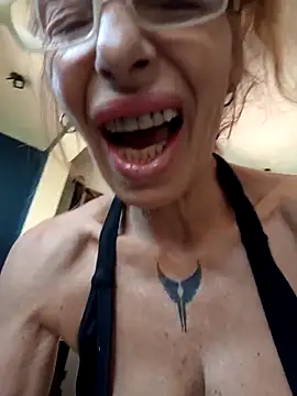 FrozenWaffle online show from January 14, 2026, 3:26 pm