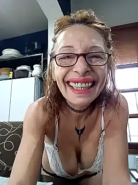 Snapshot of FrozenWaffle chatting on February 28, 2025, 4:20 pm FrozenWaffle online show from February 28, 2025, 4:20 pm