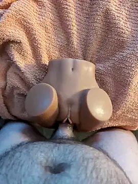 MrandMrsHaze online show from December 3, 2025, 4:06 pm