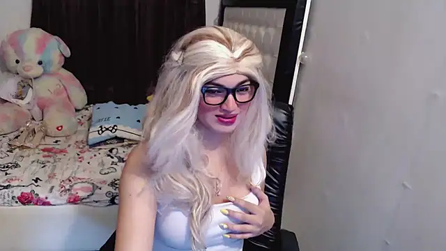 Goddess Sarah online show from September 19, 2025, 4:44 pm