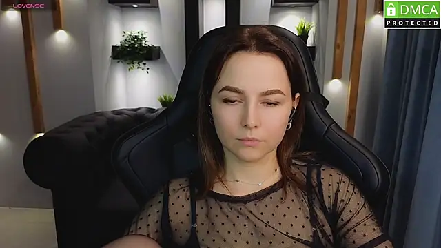 Snapshot of Mira_Mermayd chatting on March 7, 2025, 7:19 am Mira Mermayd online show from March 7, 2025, 7:19 am