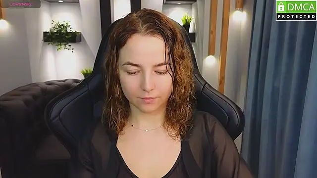 Snapshot of Mira_Mermayd chatting on February 22, 2025, 1:11 am Mira Mermayd online show from February 22, 2025, 1:11 am