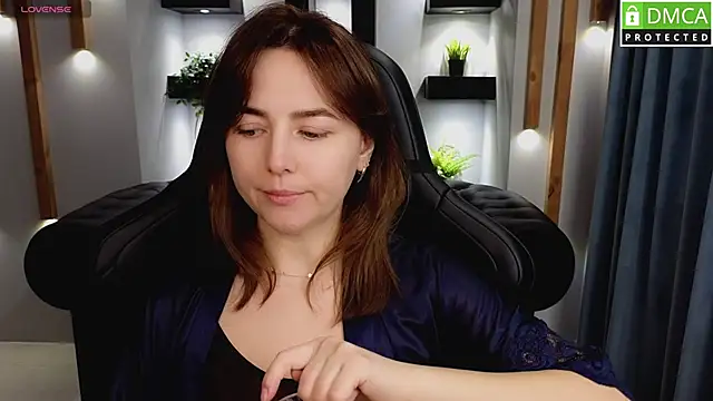 Snapshot of Mira_Mermayd chatting on March 21, 2025, 8:17 am Mira Mermayd online show from March 21, 2025, 8:17 am