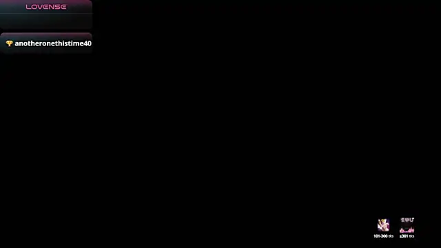 Snapshot of Keilyn_Hot_ chatting on March 12, 2025, 12:42 am Keilyn Hot online show from March 12, 2025, 12:42 am